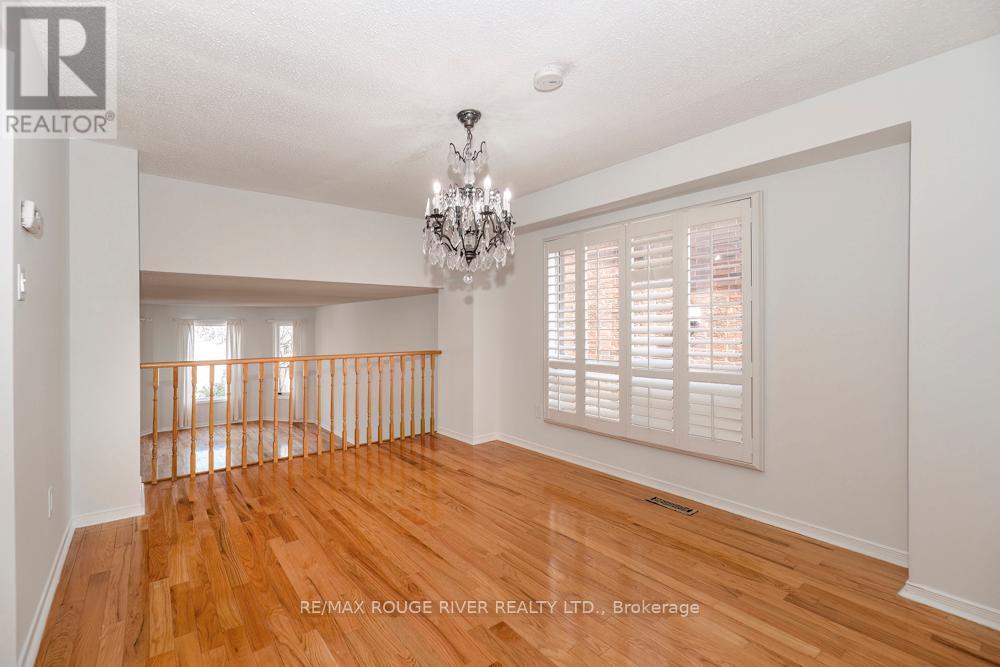 19 Glenthorne Drive, Toronto, Ontario  M1C 3S9 - Photo 6 - E12975520