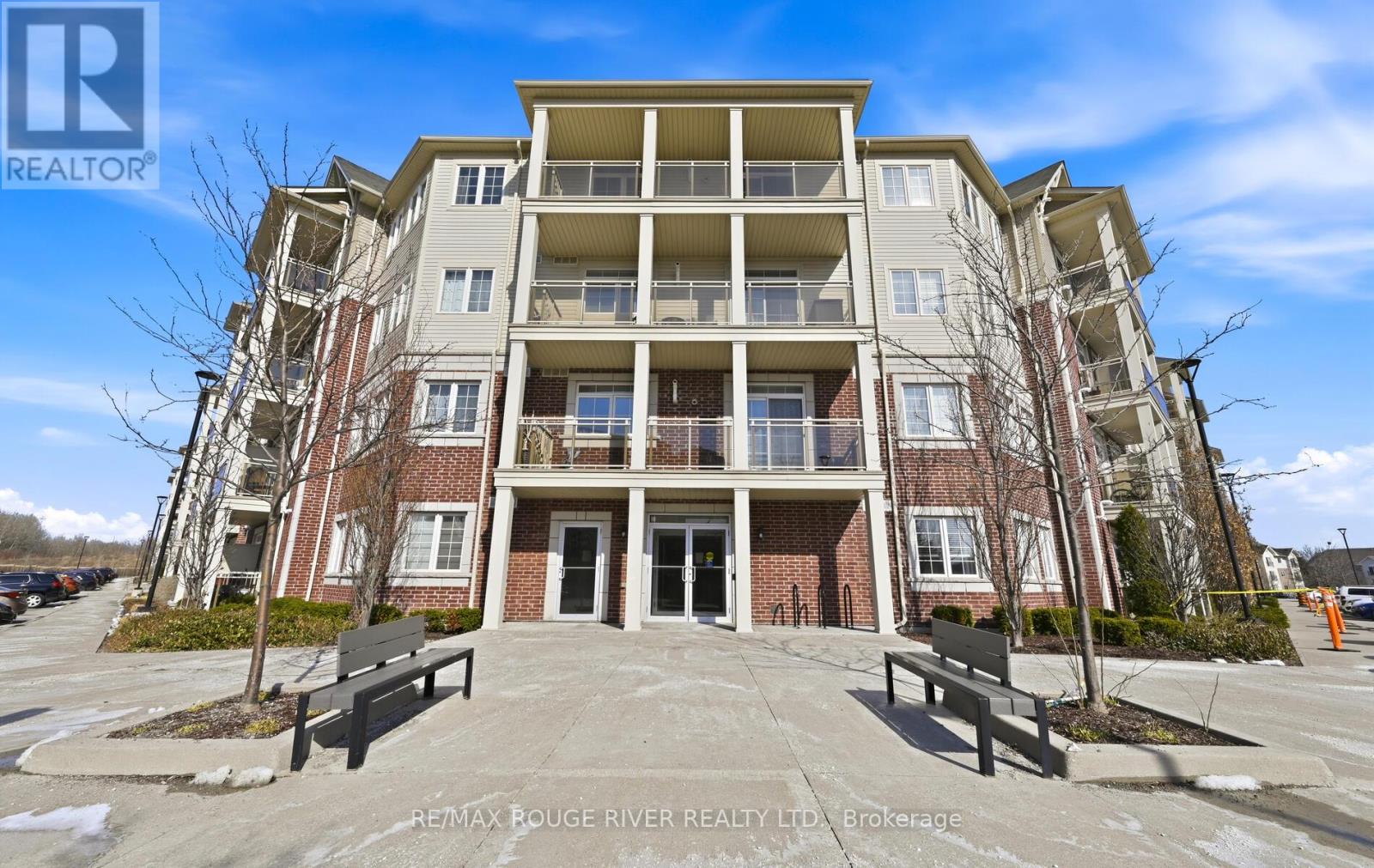 106 - 84 Aspen Springs Drive, Clarington, Ontario L1C 0V3 - Photo 2 - E12975528