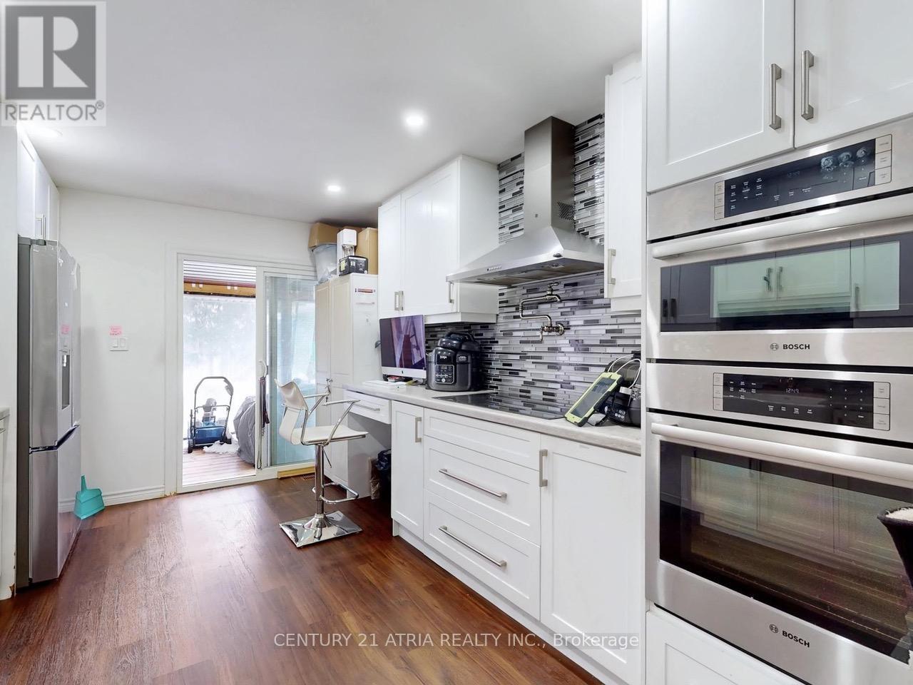 40 Sibley Avenue, Toronto, Ontario  M4C 5E9 - Photo 8 - E12975690