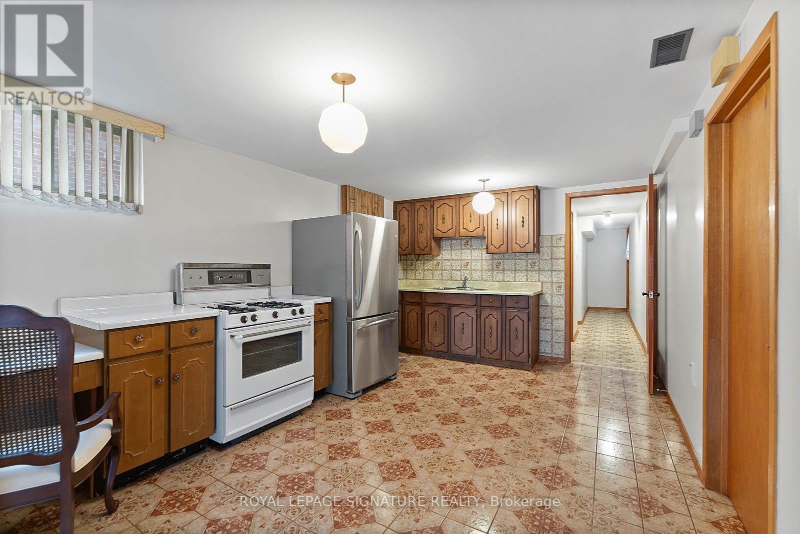 28 Fred Bland Crescent, Toronto, Ontario  M1J 3L8 - Photo 27 - E12975744