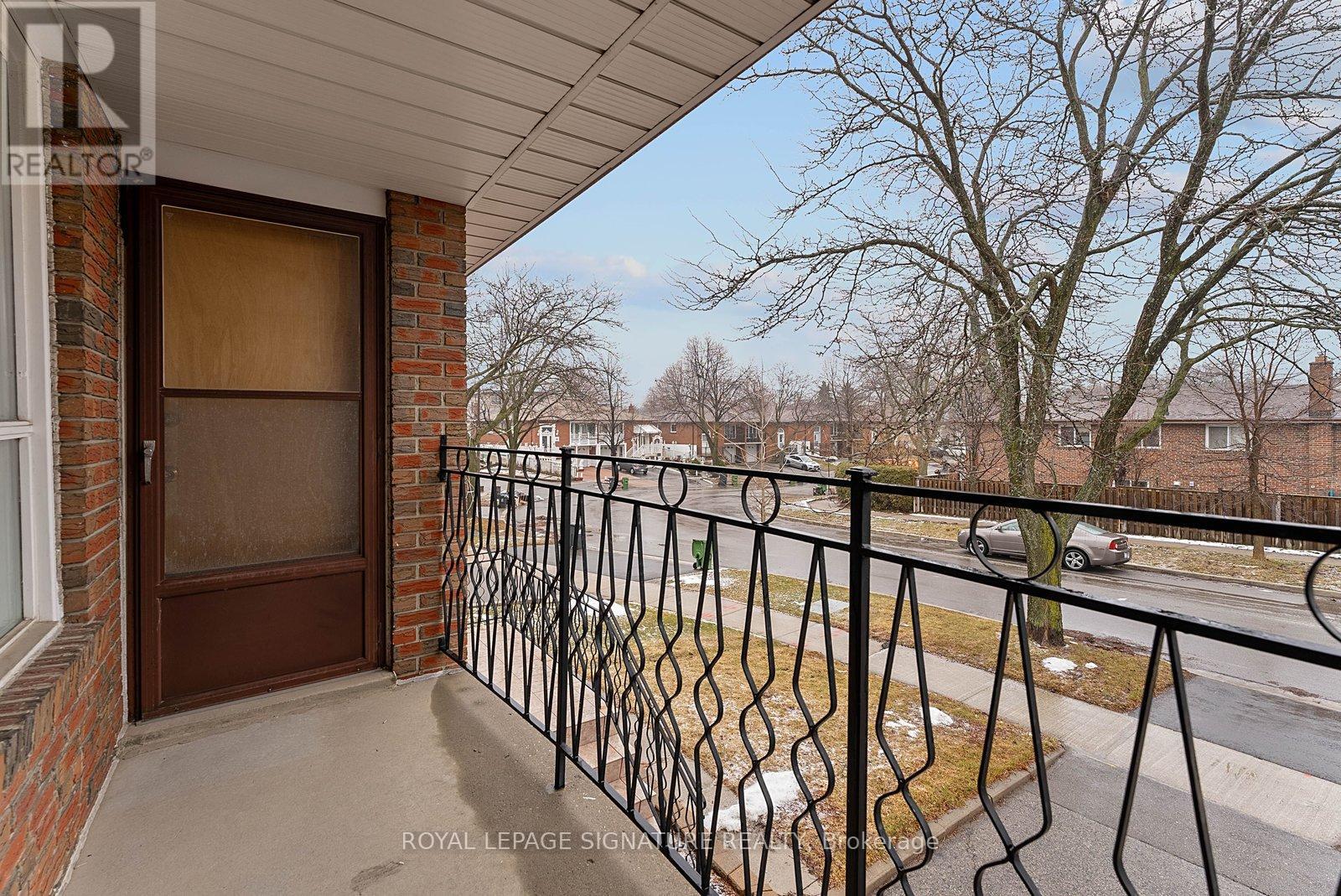 28 Fred Bland Crescent, Toronto, Ontario  M1J 3L8 - Photo 35 - E12975744