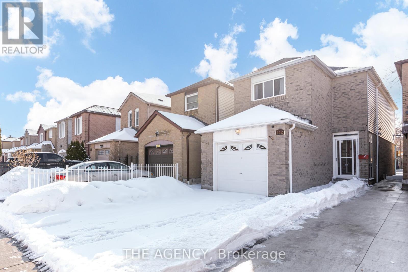142 Greenbrae Circuit, Toronto, Ontario  M1H 1R3 - Photo 2 - E12975760