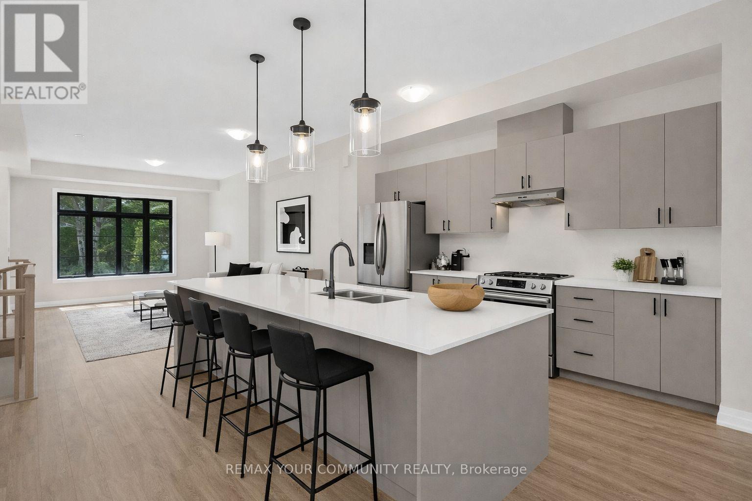 83 Archambault Way, Vaughan, Ontario  L4L 1A6 - Photo 5 - N12974304