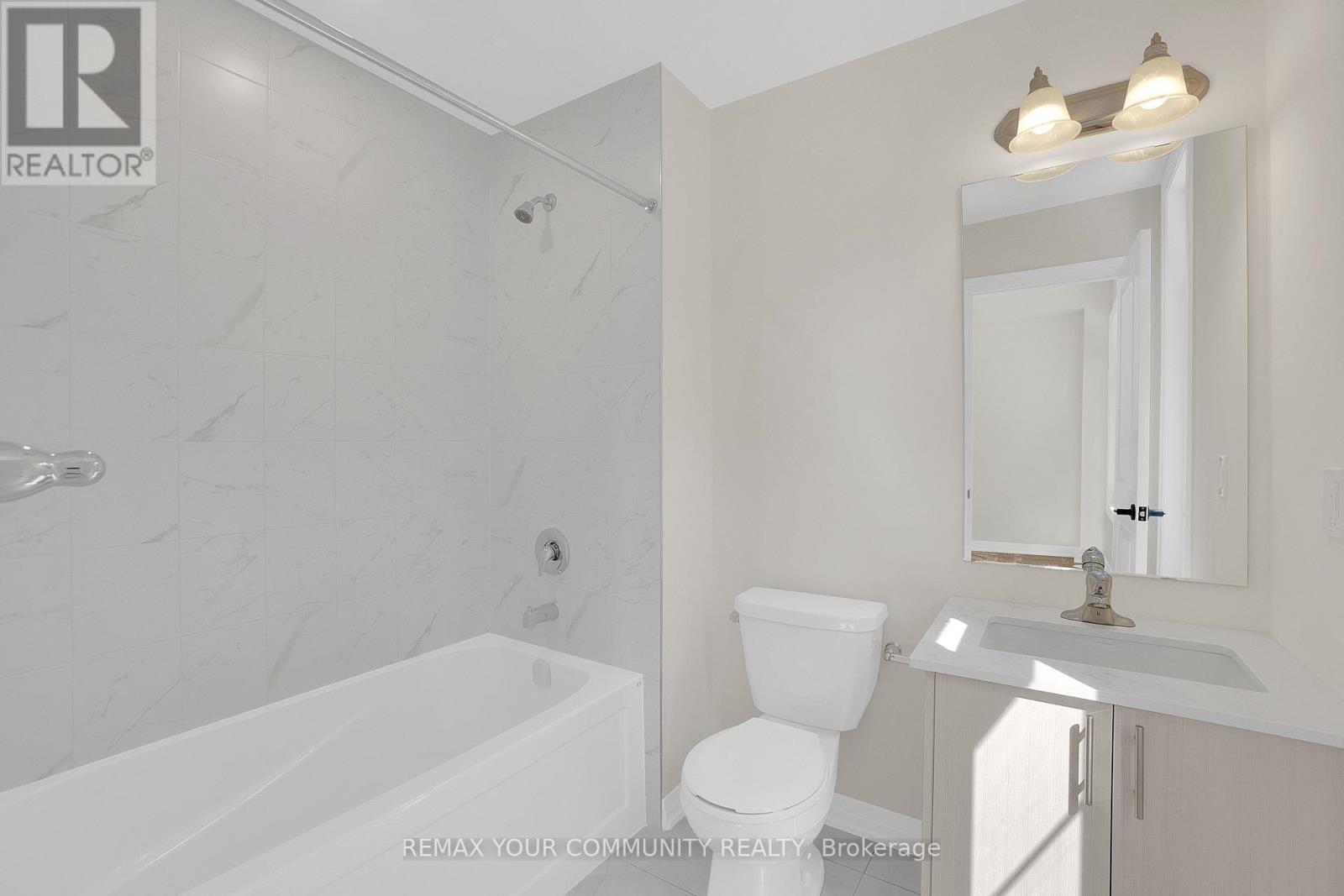 83 Archambault Way, Vaughan, Ontario  L4L 1A6 - Photo 10 - N12974304