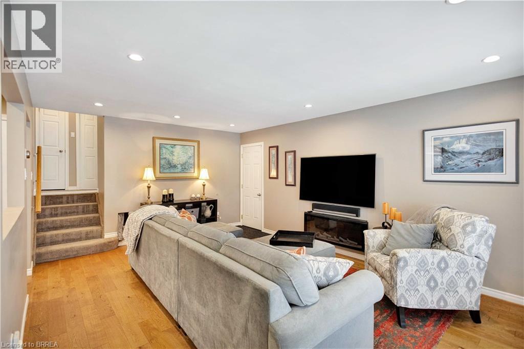 170 Paris Road, Brantford, Ontario  N3R 6M4 - Photo 14 - 40816347