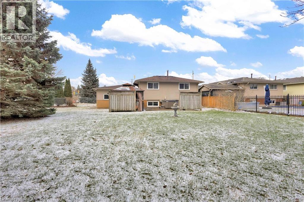 170 Paris Road, Brantford, Ontario  N3R 6M4 - Photo 32 - 40816347