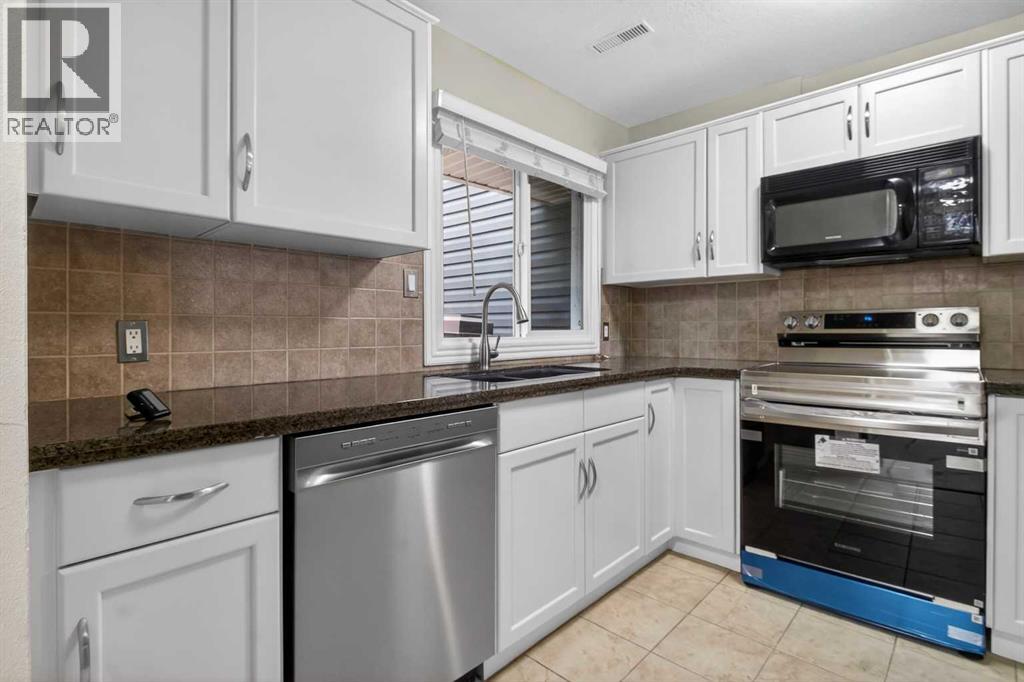 217, 36 Glamis Green Sw, Calgary, Alberta  T3E 6V1 - Photo 14 - A2299929