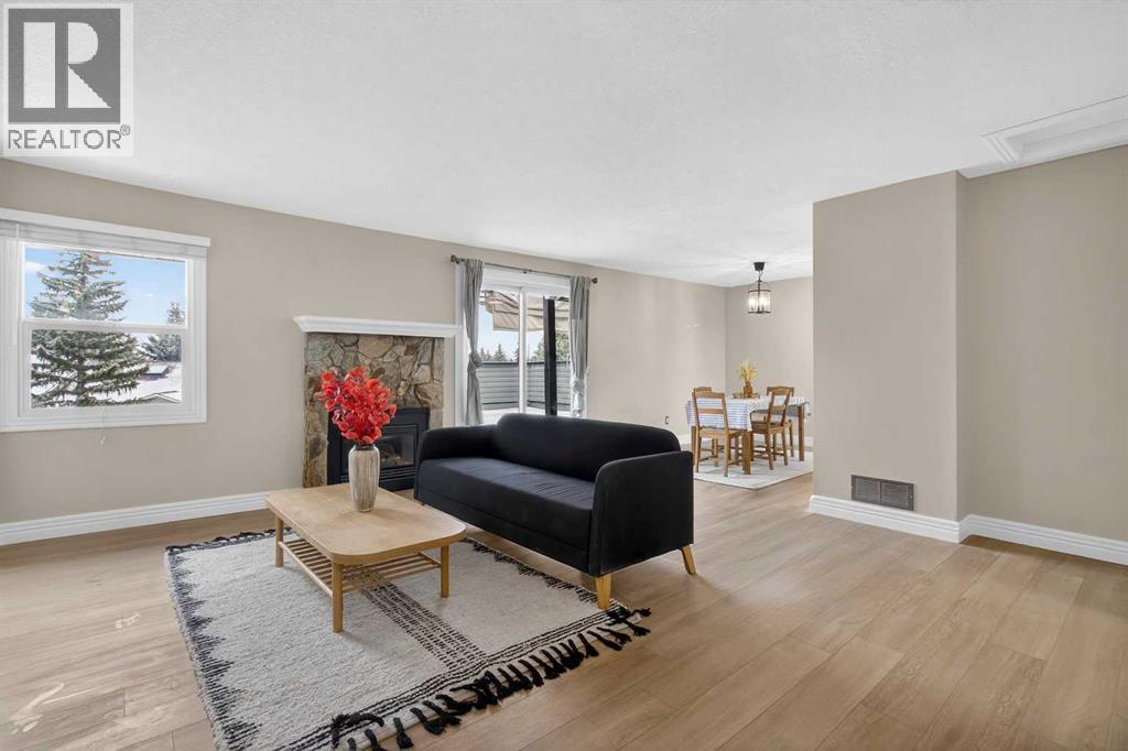 217, 36 Glamis Green Sw, Calgary, Alberta  T3E 6V1 - Photo 19 - A2299929