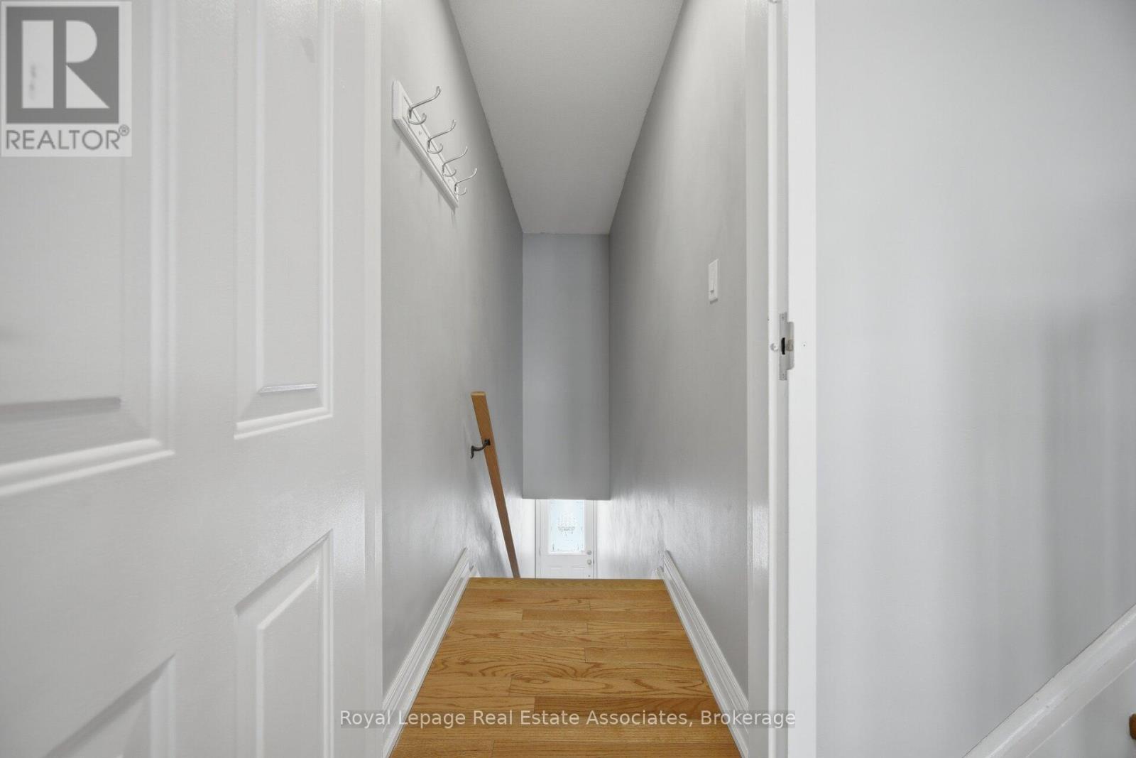 107 - 192 Louisbourg Way, Markham, Ontario  L6E 0C2 - Photo 4 - N12975492