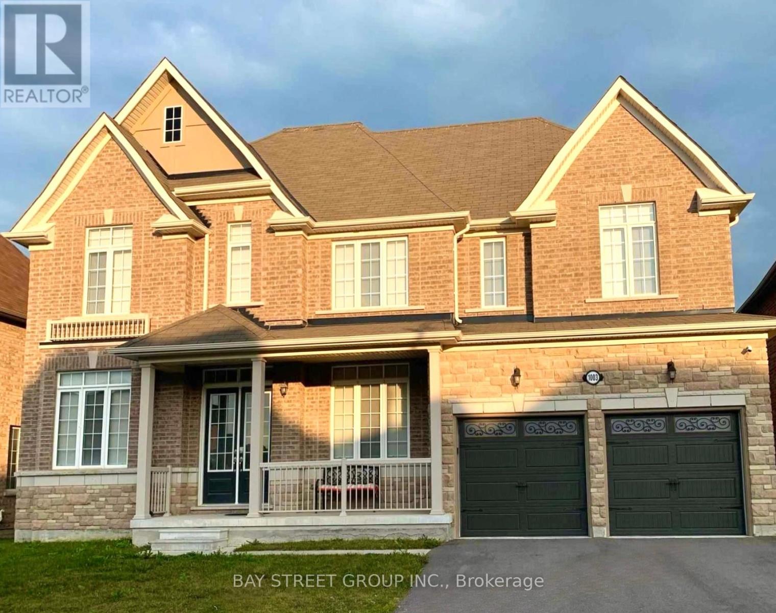 UPPER TWO BEDS + ONE BATH - 1003 GREEN STREET, Innisfil, Ontario