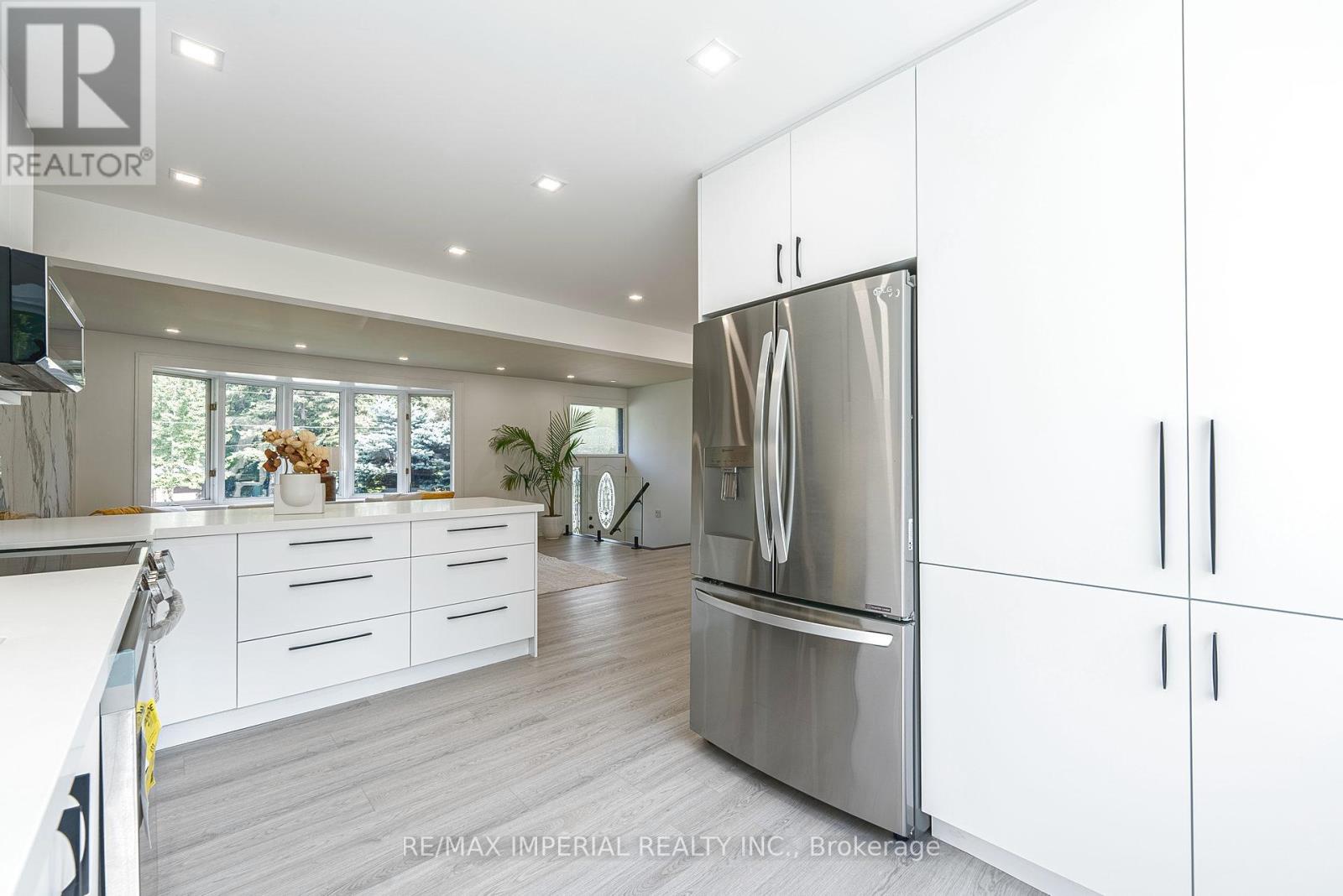 206 Richard Avenue, Newmarket, Ontario  L3Y 4P7 - Photo 17 - N12975580