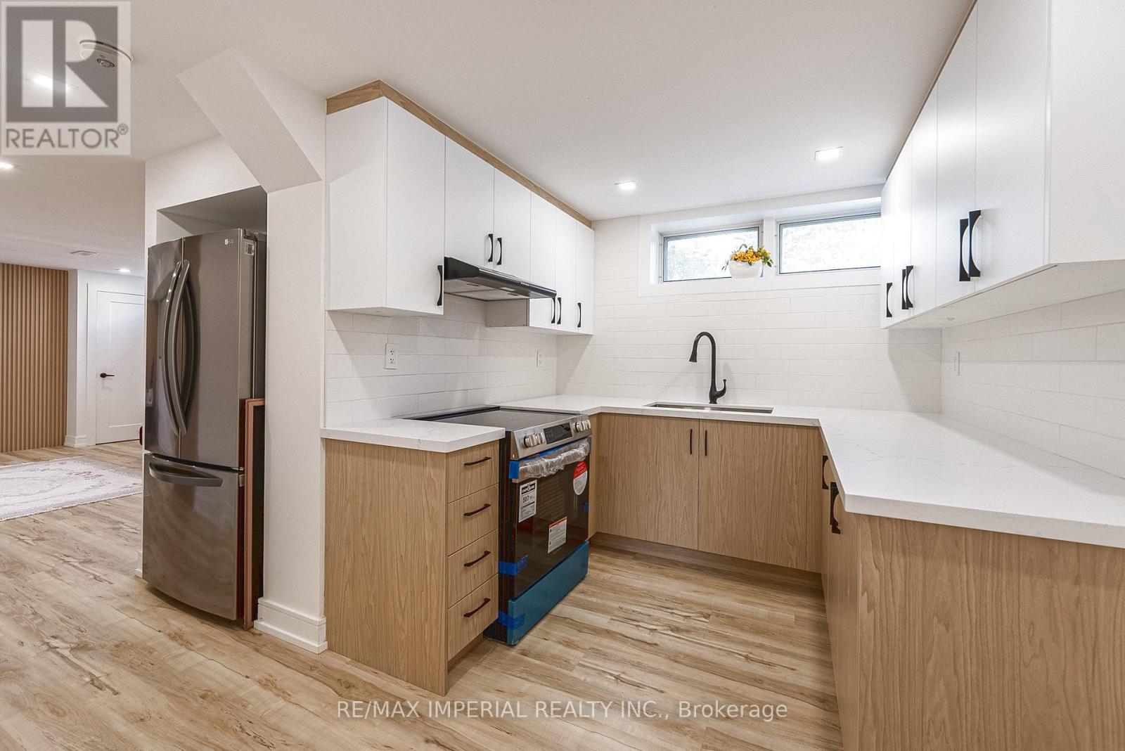 206 Richard Avenue, Newmarket, Ontario  L3Y 4P7 - Photo 30 - N12975580