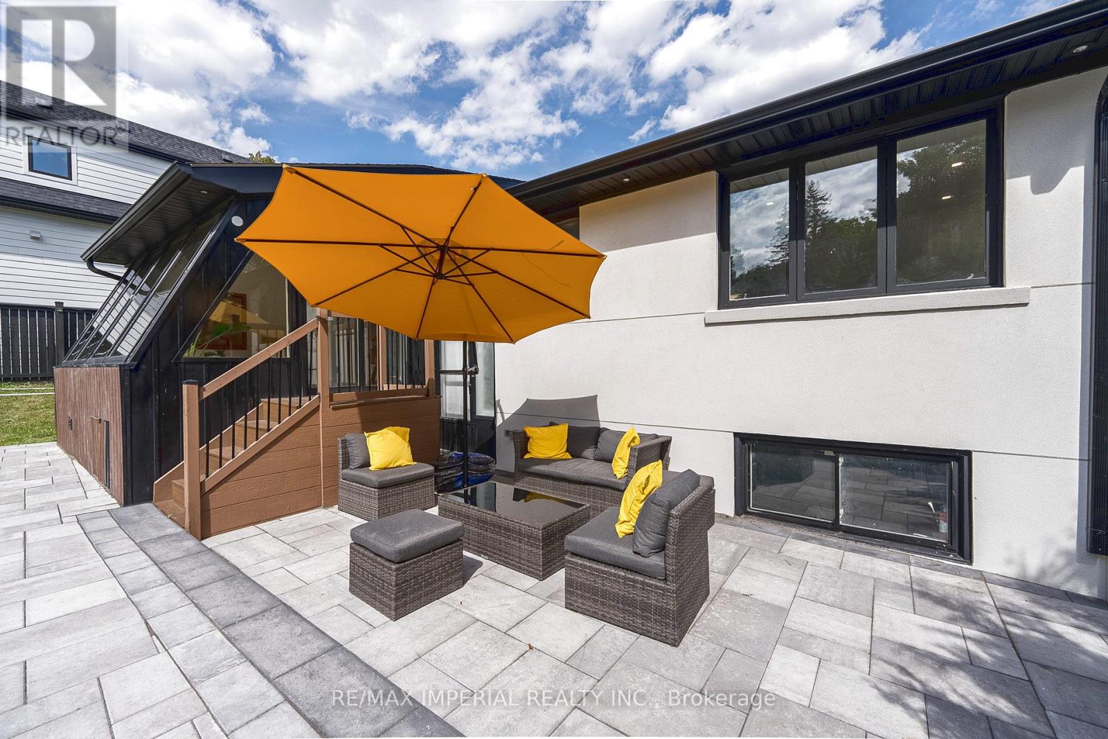 206 Richard Avenue, Newmarket, Ontario  L3Y 4P7 - Photo 38 - N12975580