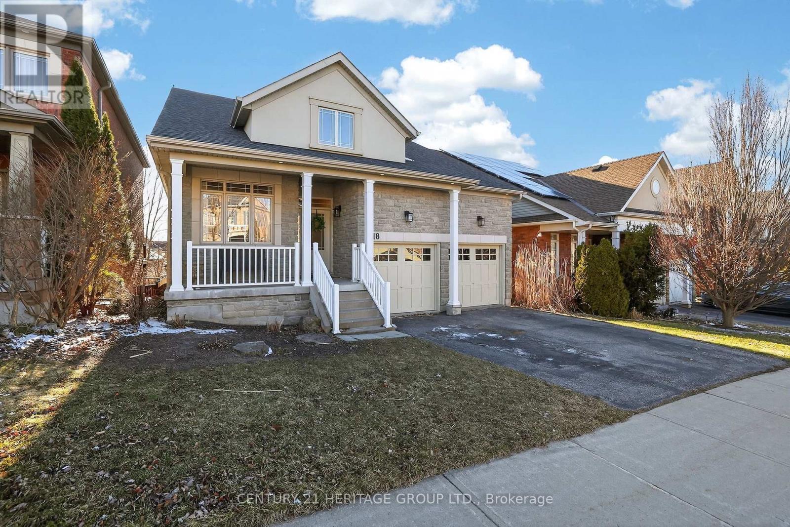 18 West Park Avenue, Bradford West Gwillimbury (Bradford), Ontario  L3Z 0A8 - Photo 2 - N12975582