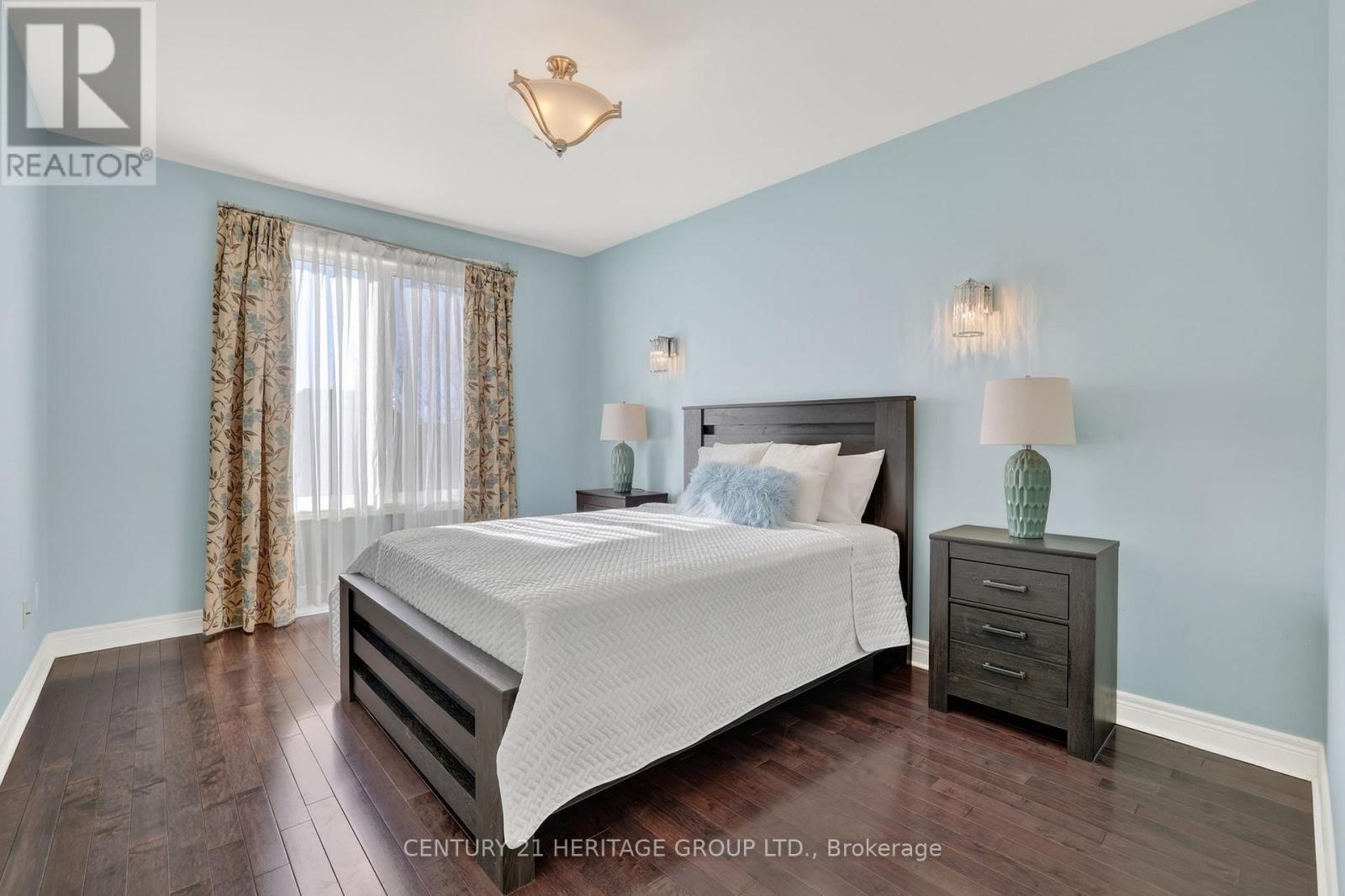 18 West Park Avenue, Bradford West Gwillimbury (Bradford), Ontario  L3Z 0A8 - Photo 21 - N12975582