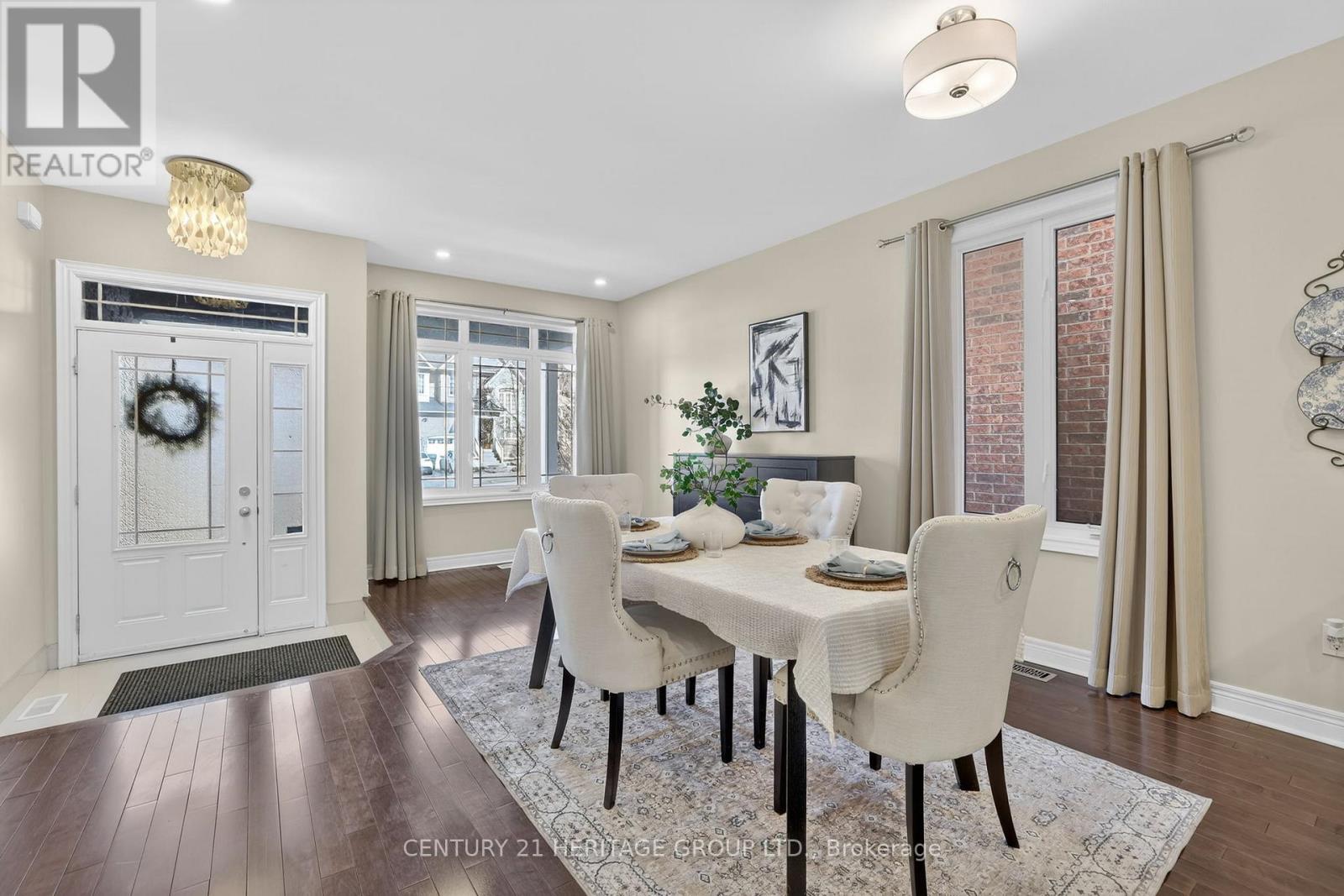 18 West Park Avenue, Bradford West Gwillimbury (Bradford), Ontario  L3Z 0A8 - Photo 6 - N12975582