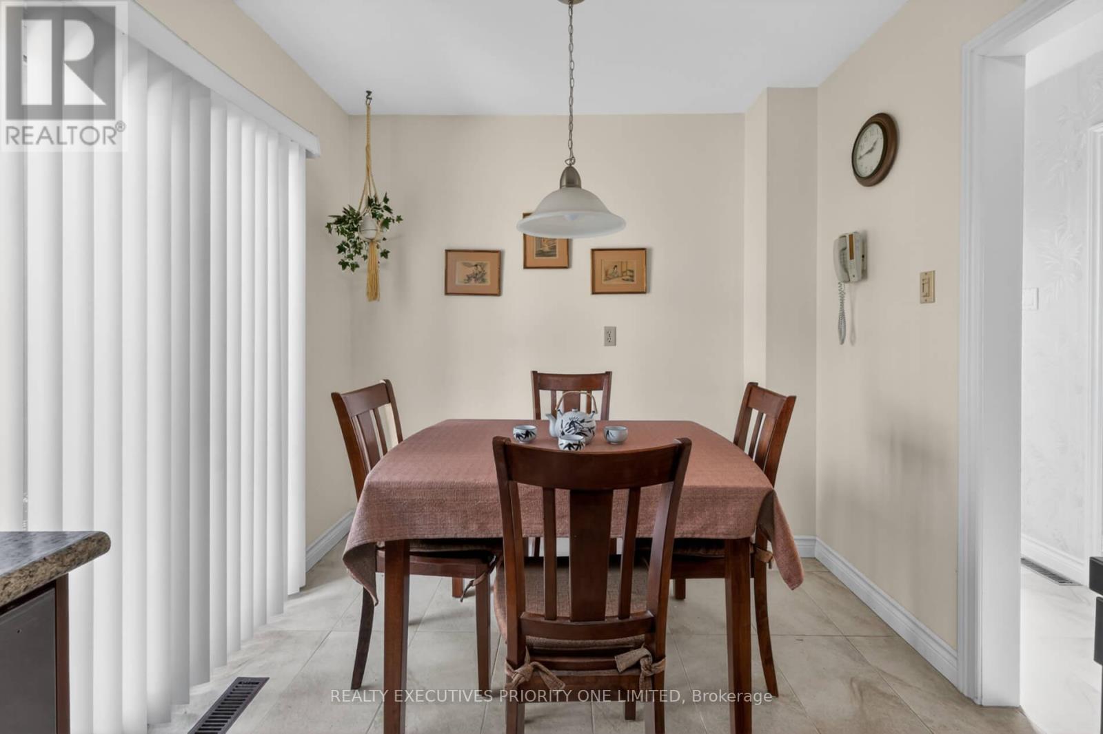 346 Darlington Crescent, Newmarket, Ontario  L3Y 6N4 - Photo 16 - N12975596