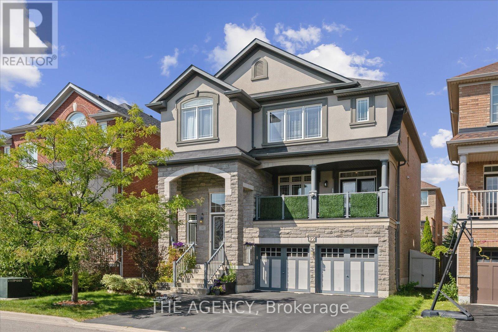 32 TIMNA CRESCENT, Vaughan, Ontario