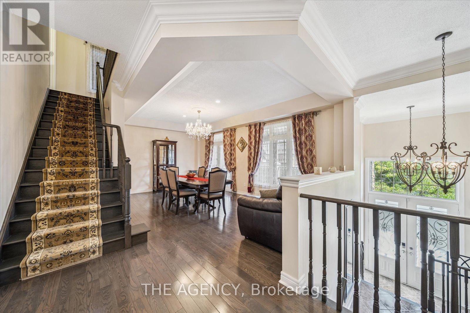 32 Timna Crescent, Vaughan, Ontario L6A 4L7 - Photo 6 - N12975640