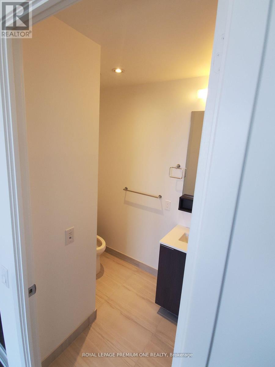 4007 - 950 Portage Parkway, Vaughan, Ontario  L4K 0J7 - Photo 14 - N12975644