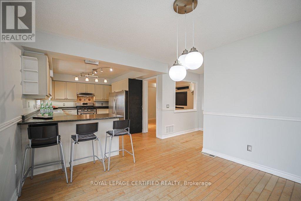 250 Big Bay Point Road, Innisfil, Ontario  L9S 2P6 - Photo 11 - N12975672