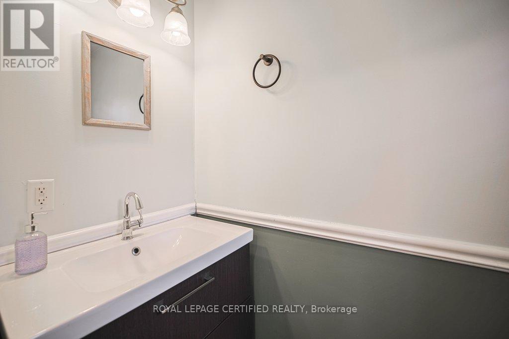 250 Big Bay Point Road, Innisfil, Ontario  L9S 2P6 - Photo 25 - N12975672