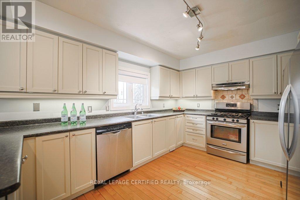 250 Big Bay Point Road, Innisfil, Ontario  L9S 2P6 - Photo 6 - N12975672