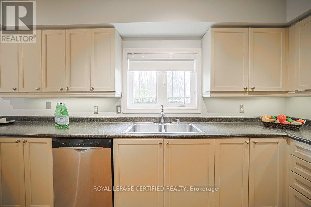 250 Big Bay Point Road, Innisfil, Ontario  L9S 2P6 - Photo 8 - N12975672