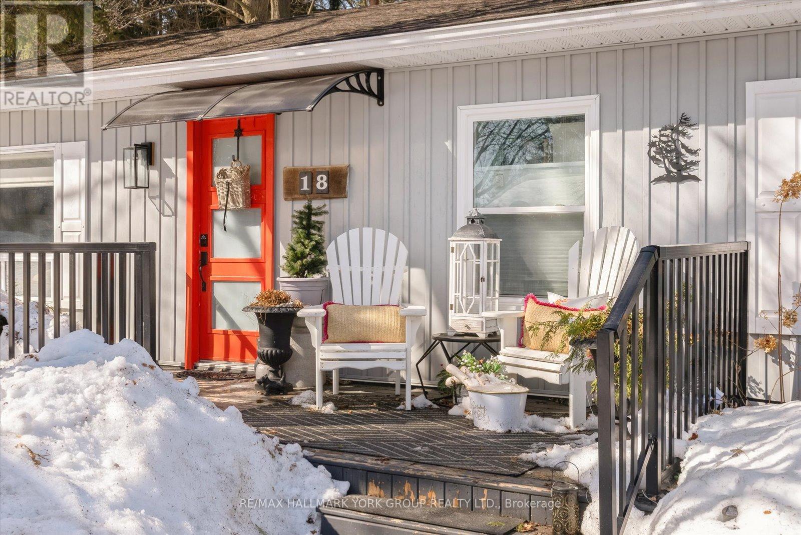 18 Cherrywood Lane, Innisfil, Ontario  L9S 1M6 - Photo 3 - N12975678