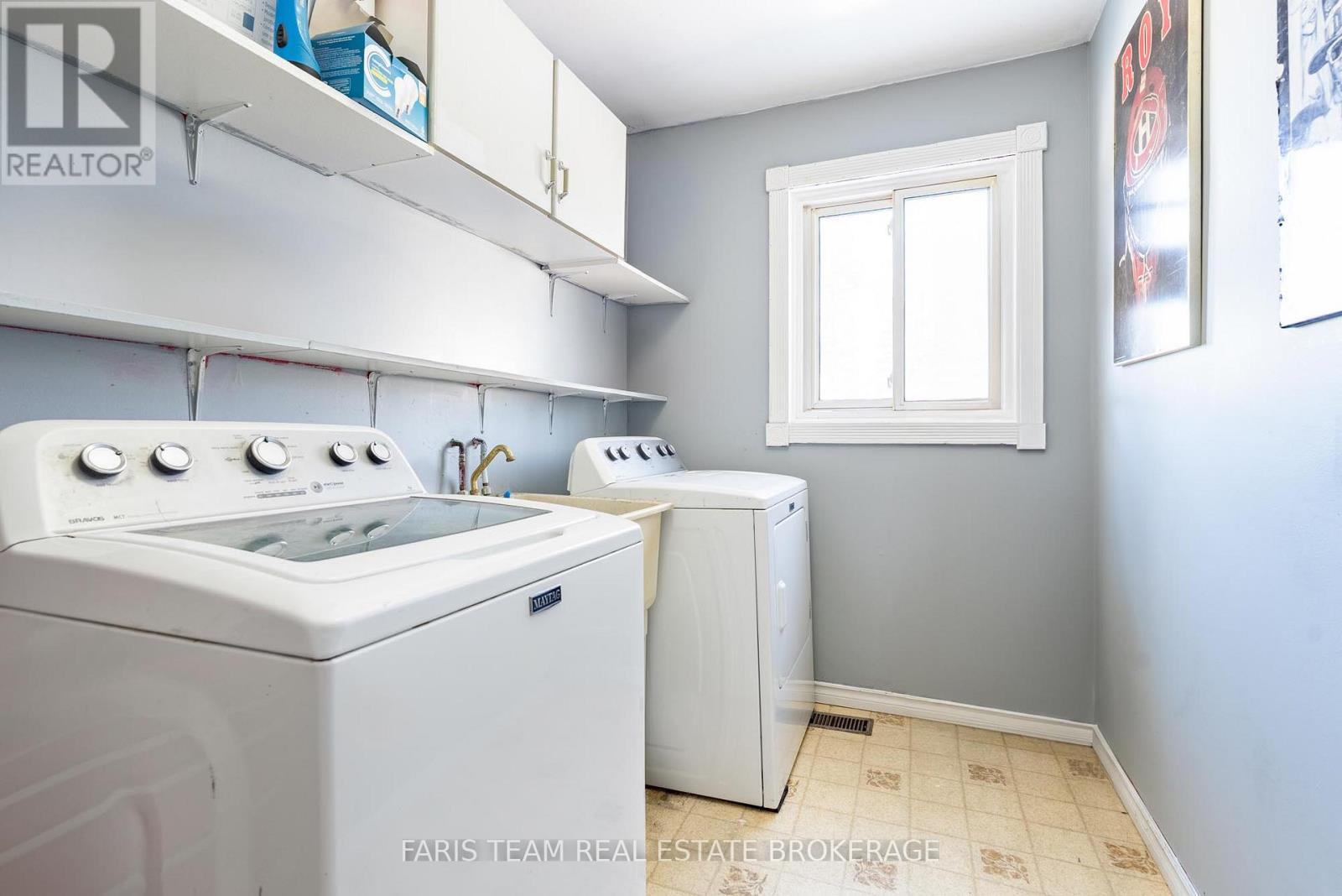 706 James Street, Innisfil, Ontario  L9S 2G7 - Photo 17 - N12975764