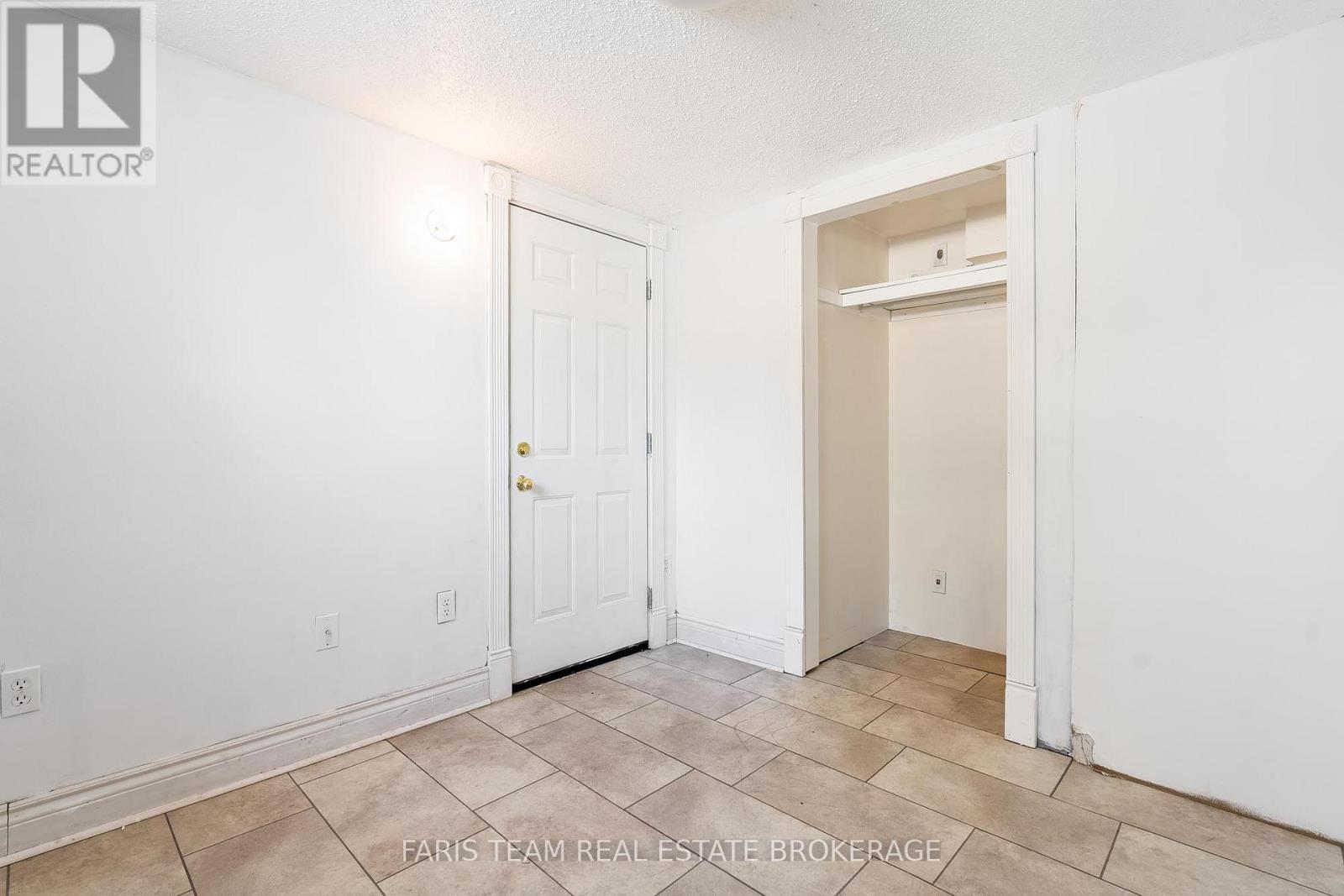 706 James Street, Innisfil, Ontario  L9S 2G7 - Photo 33 - N12975764