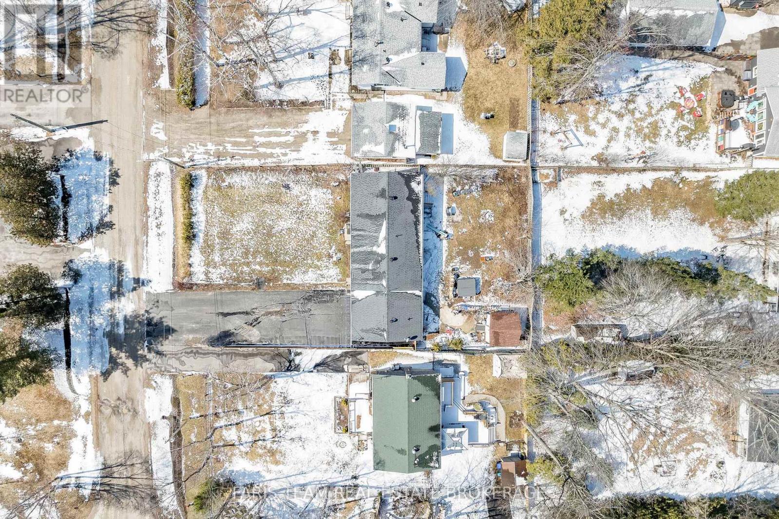 706 James Street, Innisfil, Ontario  L9S 2G7 - Photo 39 - N12975764