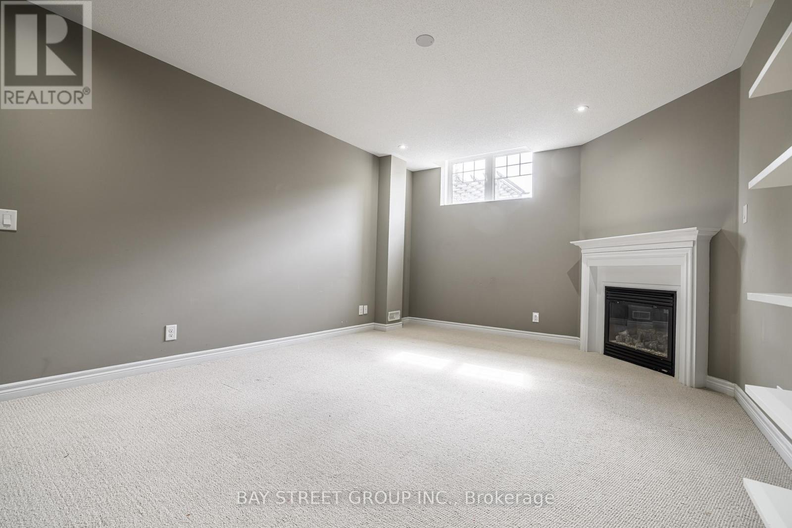 4 Courtland Crescent, East Gwillimbury, Ontario  L9N 0B2 - Photo 35 - N12975772