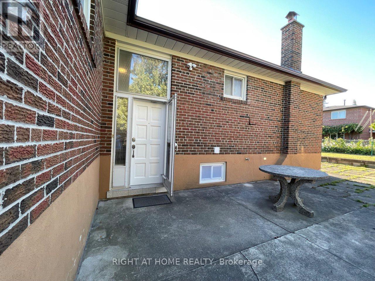 Bsmt A - 30 Lewis Drive, Vaughan, Ontario  L4L 2B6 - Photo 2 - N12975782