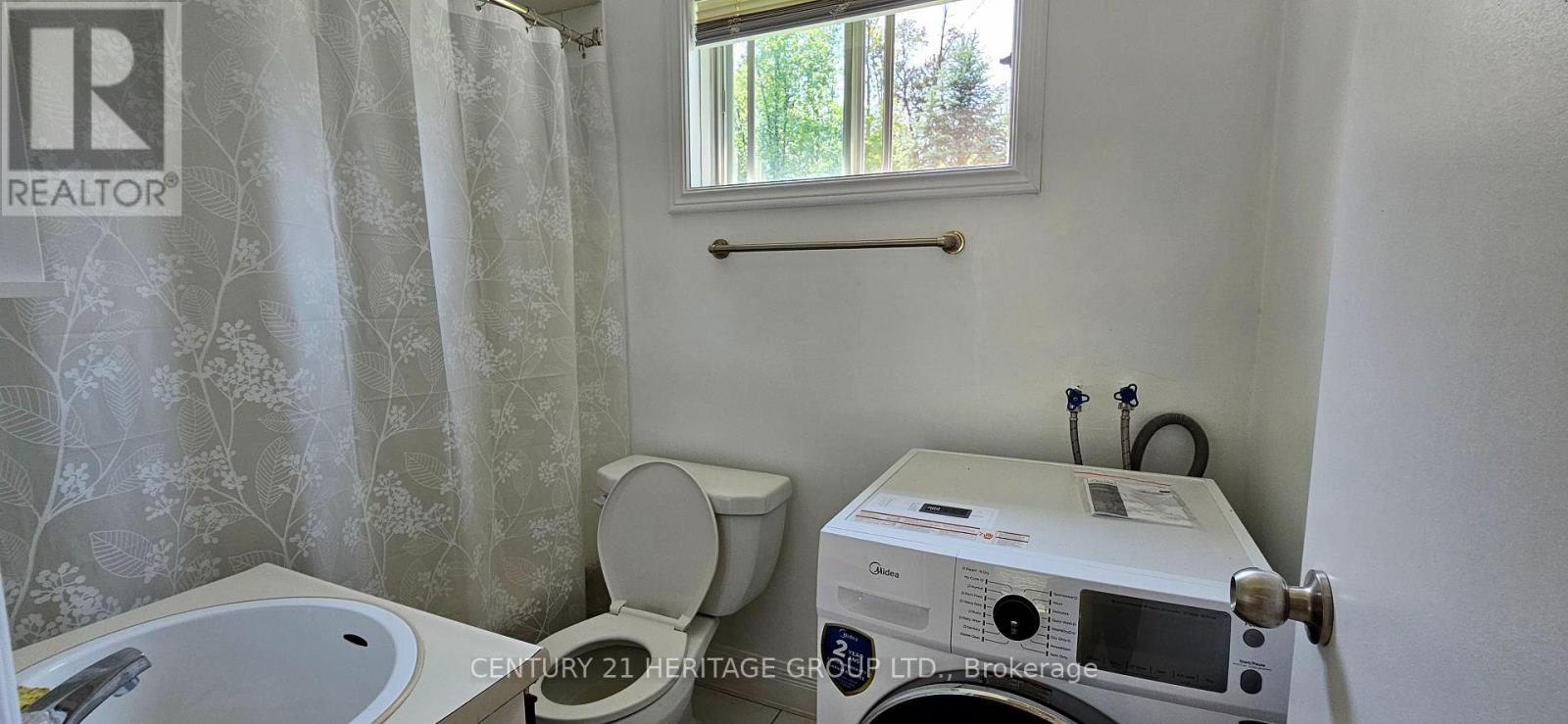 1 - 619 Queensville Side Road W, East Gwillimbury, Ontario  L9N 1N7 - Photo 5 - N12975810