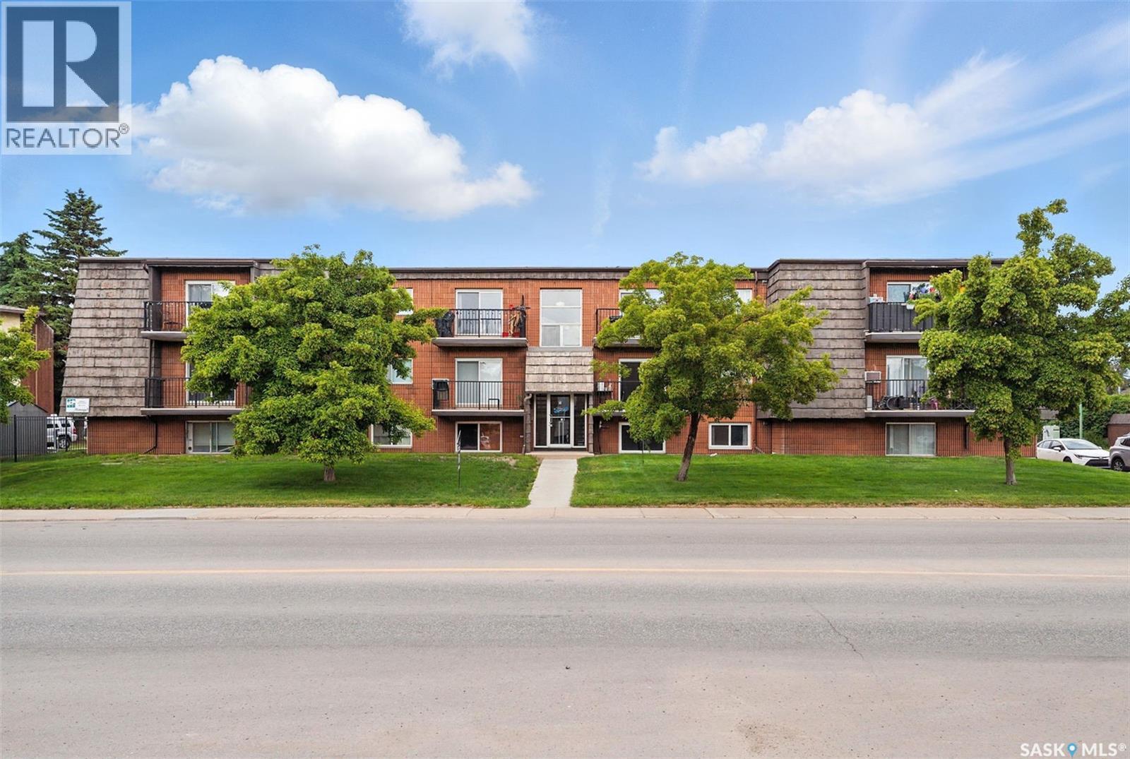 15 20 Assiniboine DRIVE, Saskatoon, Saskatchewan