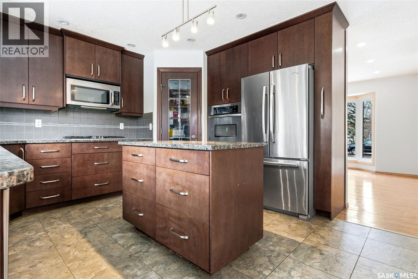 3242 Barton Place E, Regina, Saskatchewan  S4N 7C8 - Photo 15 - SK032399