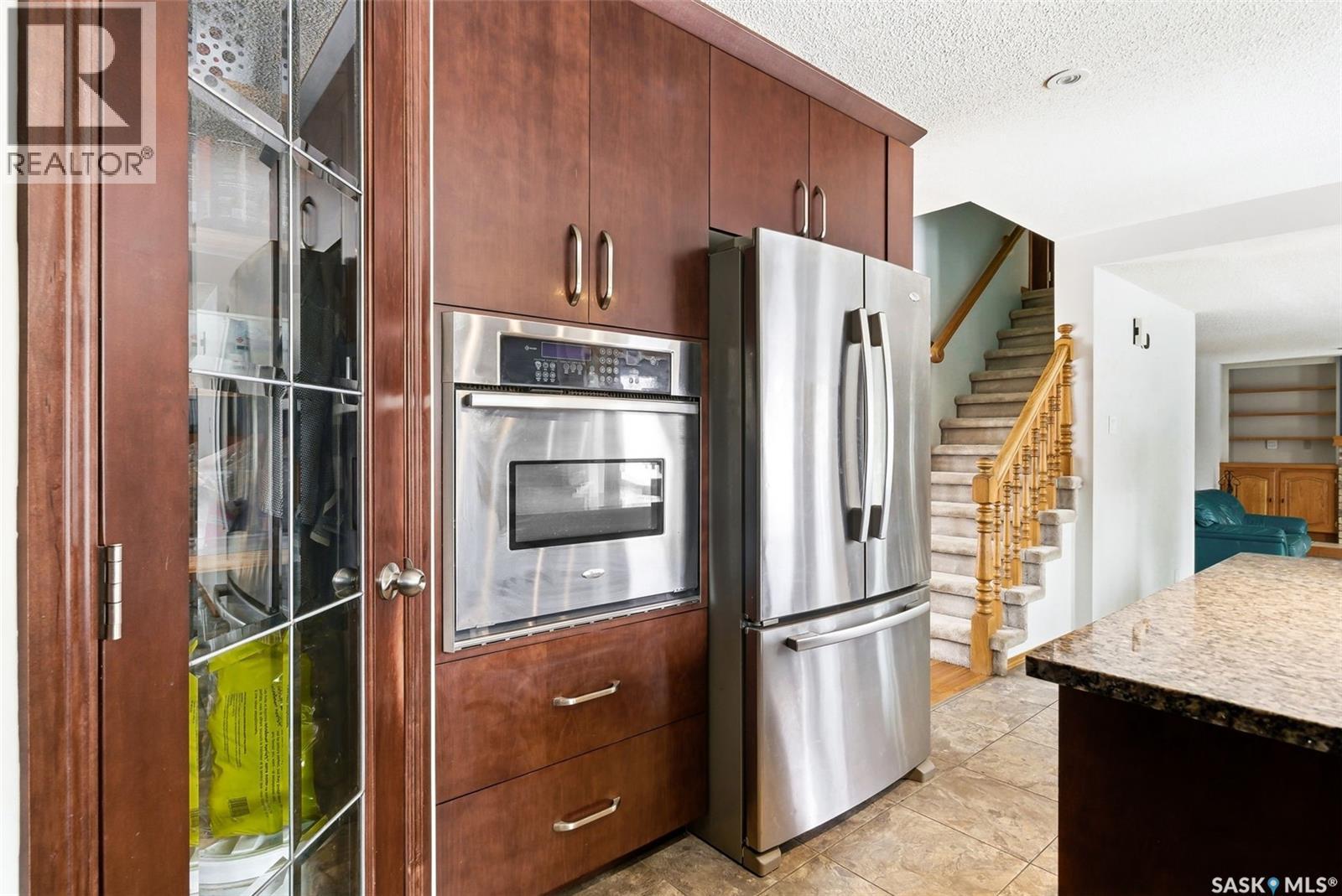 3242 Barton Place E, Regina, Saskatchewan  S4N 7C8 - Photo 18 - SK032399