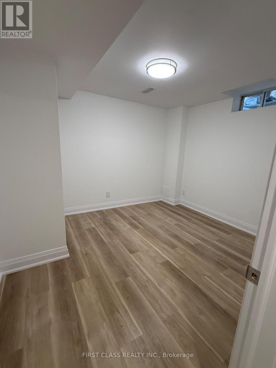 Basement - 15 Avenida Street, Markham, Ontario  L3S 4J4 - Photo 13 - N12968326