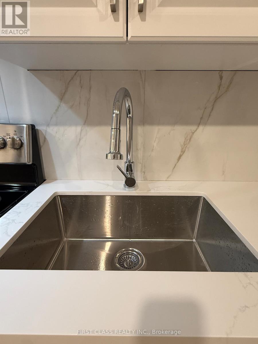 Basement - 15 Avenida Street, Markham, Ontario  L3S 4J4 - Photo 4 - N12968326