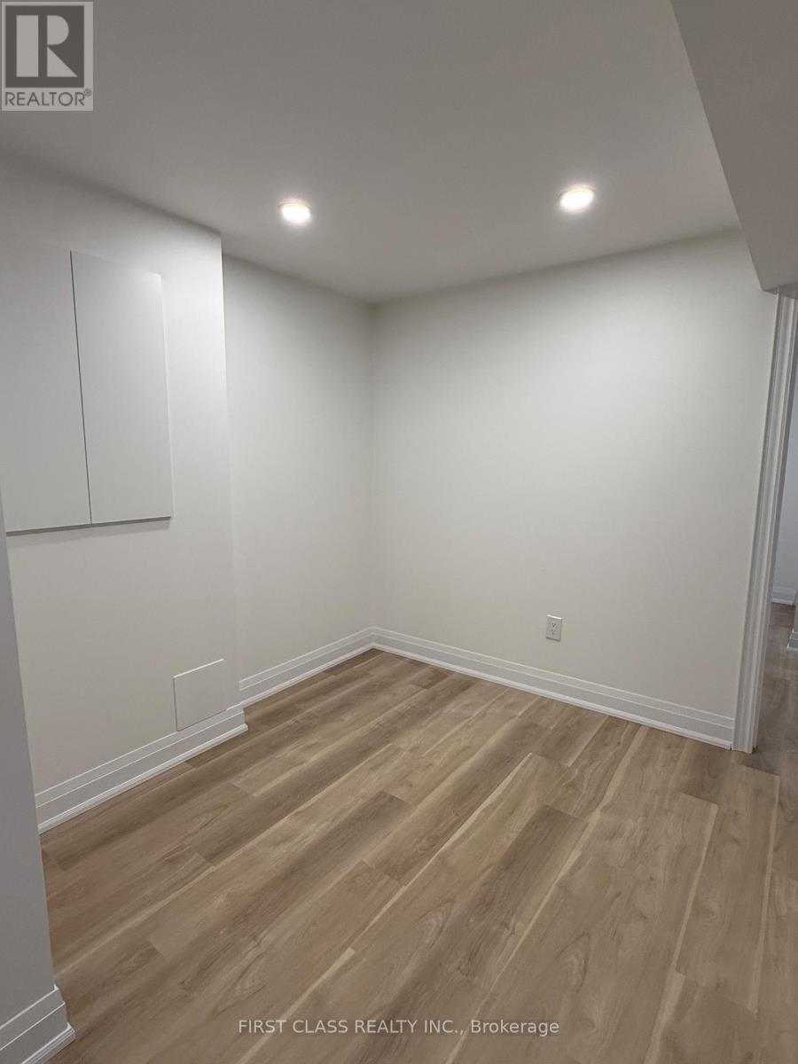 Basement - 15 Avenida Street, Markham, Ontario  L3S 4J4 - Photo 12 - N12968326