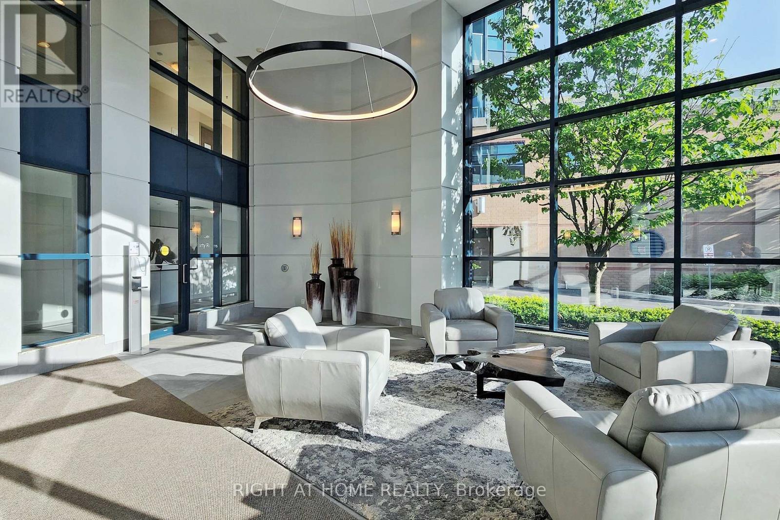 Ph06 - 37 Ellen Street, Barrie, Ontario  L0K 1S0 - Photo 3 - S12955464