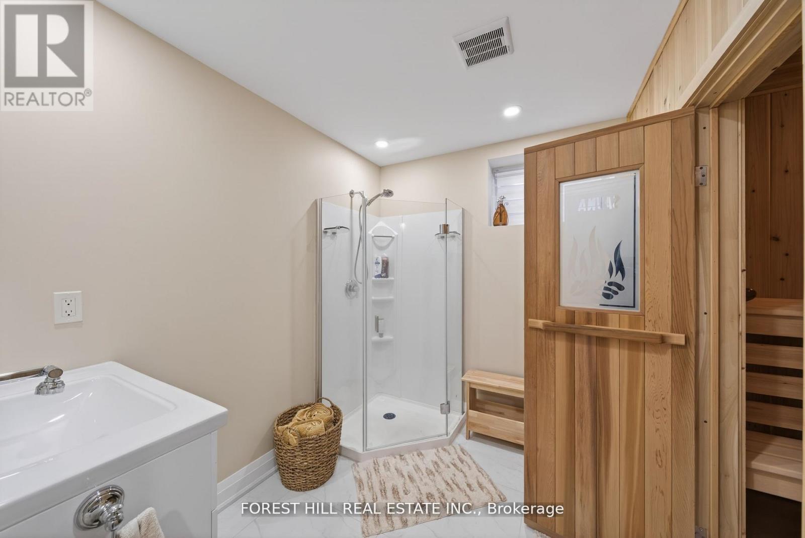 37 Rugman Crescent, Springwater, Ontario  L9X 2A2 - Photo 30 - S12975464