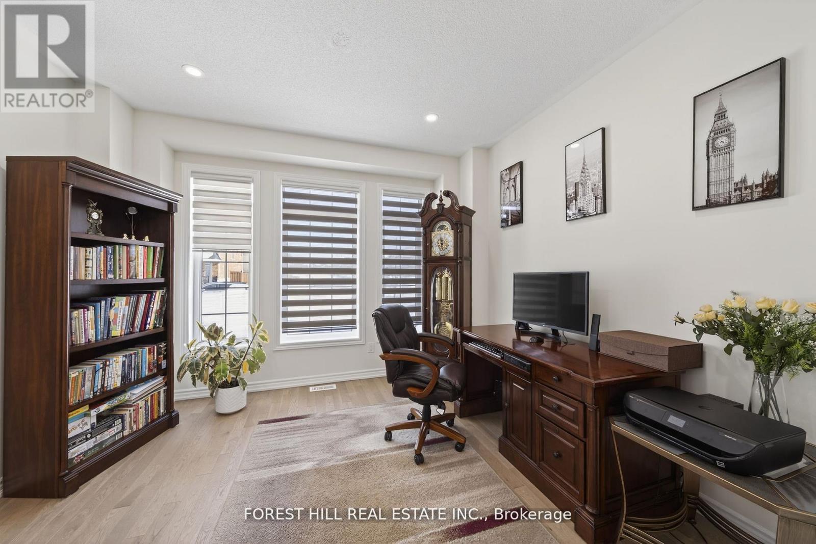 37 Rugman Crescent, Springwater, Ontario  L9X 2A2 - Photo 6 - S12975464