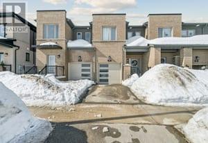 39 TURNBERRY LANE, Barrie, Ontario