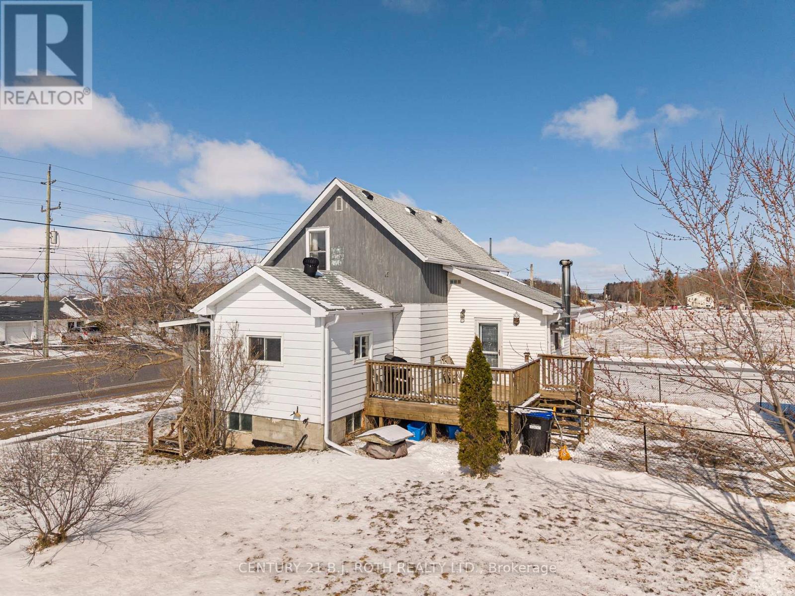 1006 Flos 4 Road E, Springwater, Ontario  L0L 2K0 - Photo 15 - S12975490