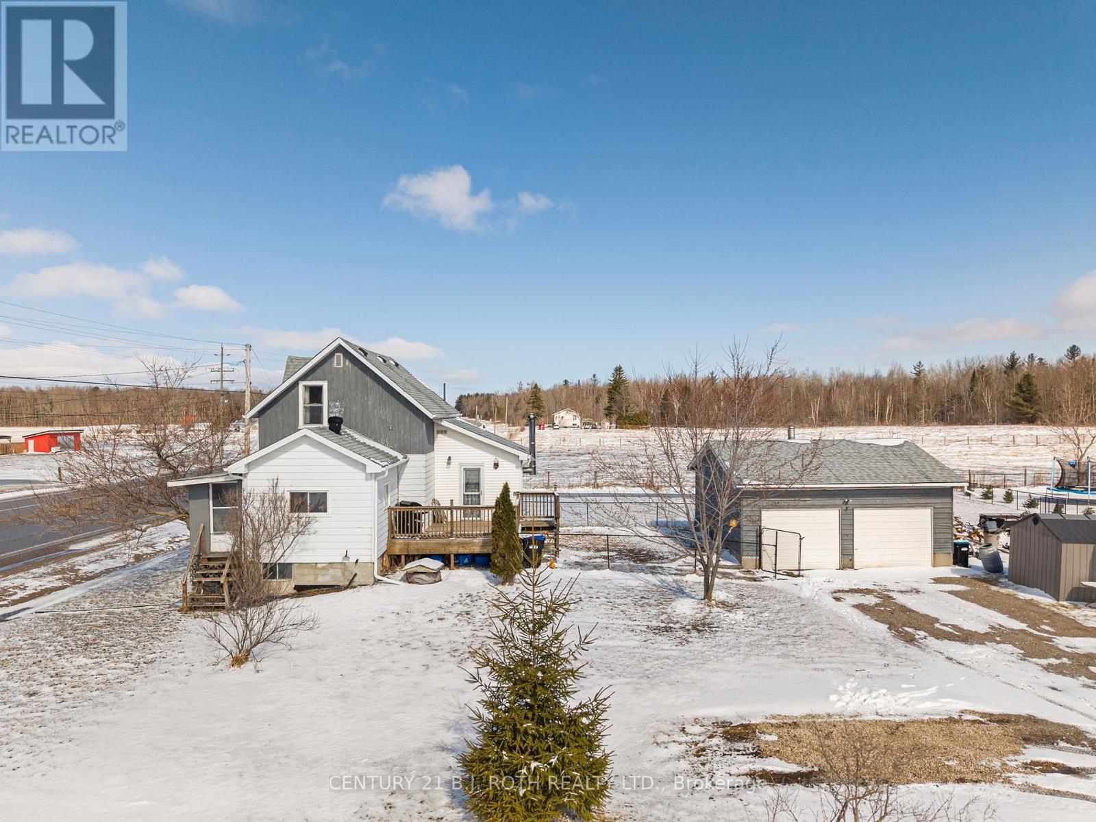 1006 Flos 4 Road E, Springwater, Ontario  L0L 2K0 - Photo 16 - S12975490