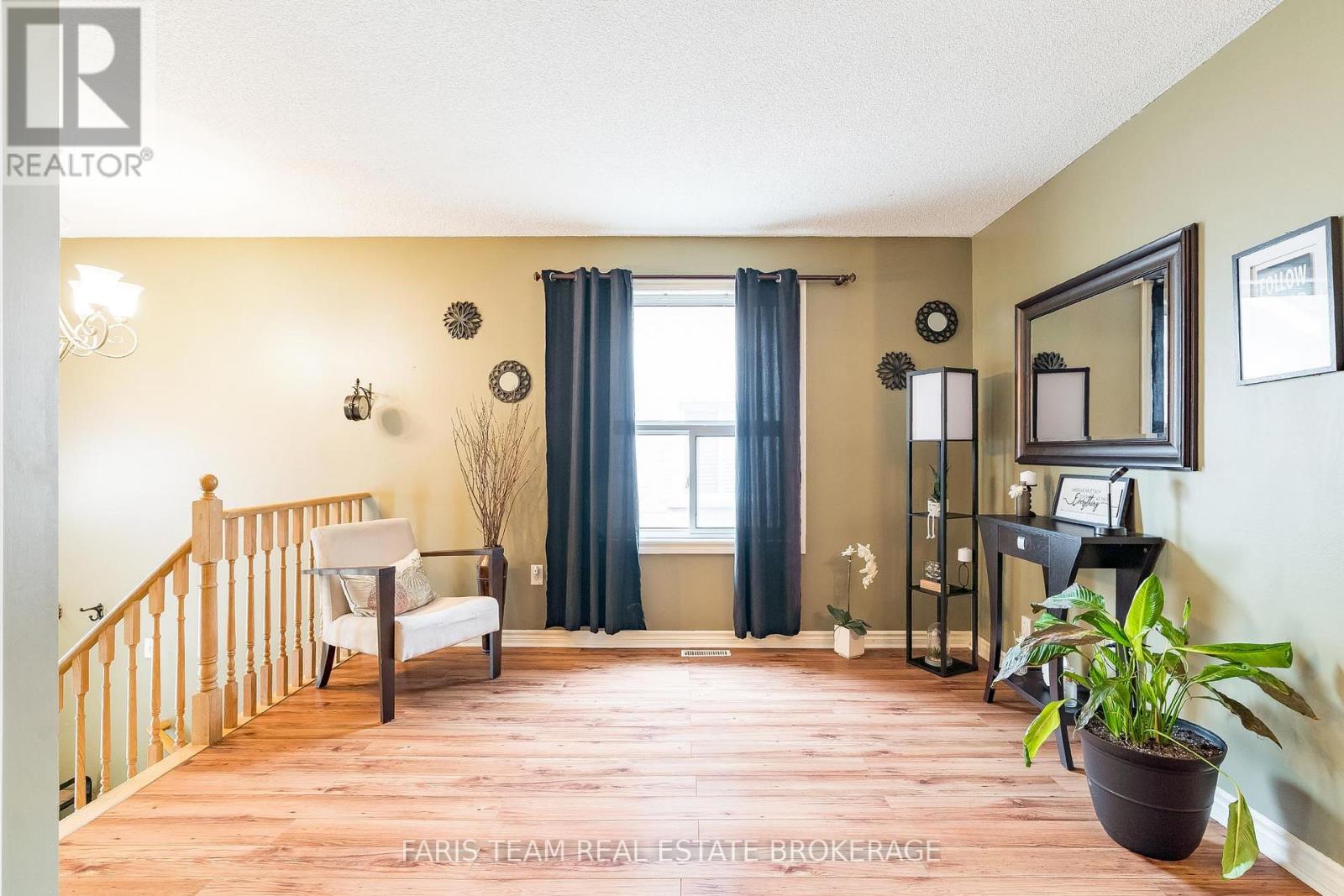 45 Hawkins Drive, Barrie, Ontario  L4N 0A7 - Photo 18 - S12975518