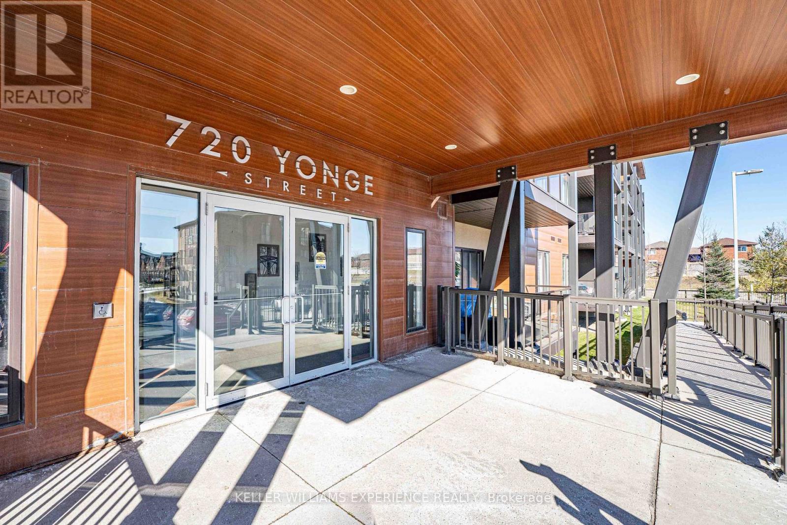 307 - 720 Yonge Street, Barrie, Ontario  L9J 0G9 - Photo 4 - S12975526