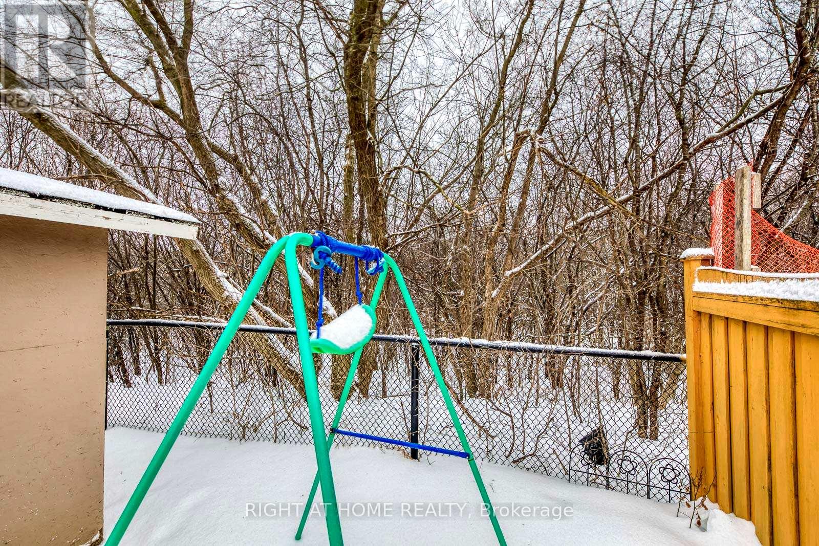 15 Eagle Trace Drive, Brampton, Ontario  L6R 0M3 - Photo 48 - W12873314